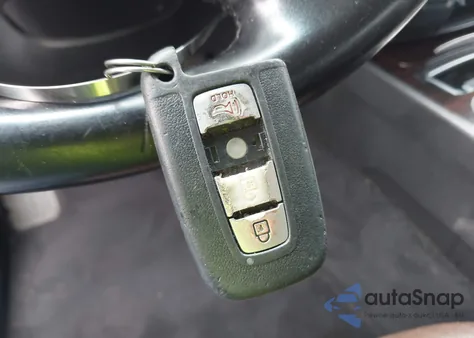 2012 Hyundai Genesis 3.8 z USA, uszkodzony, nr VIN KMHGC4DD9CU184440